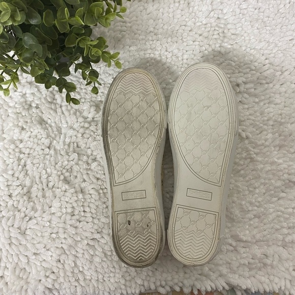 bebe Spell Out Gold Shoes, Size 10 - Picture 9 of 12